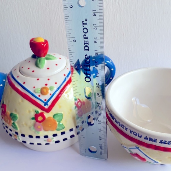 Mary Engelbreit Tea-for-one Set - Picture 3 of 7